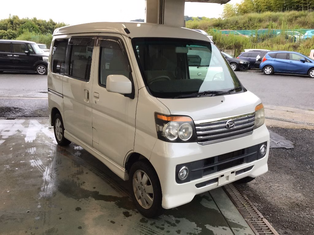 DAIHATSU ATRAI