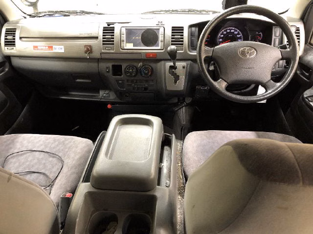 TOYOTA REGIUS ACE