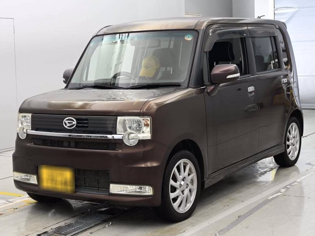 DAIHATSU MOVE CONTE