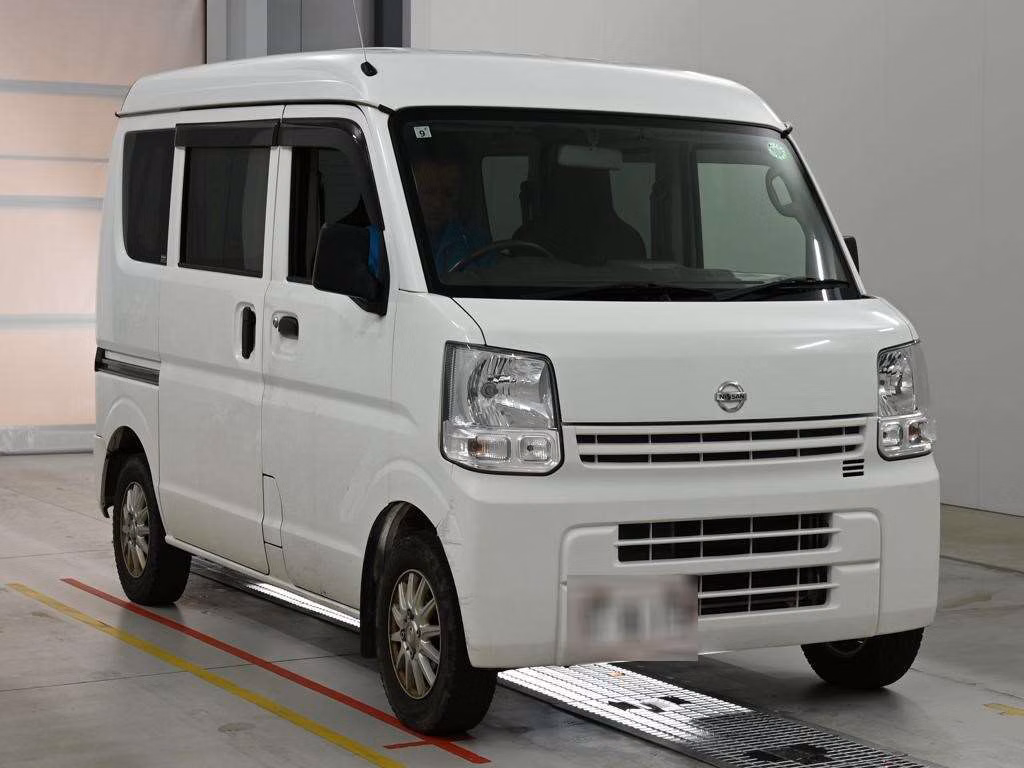 NISSAN NV100 CLIPPER