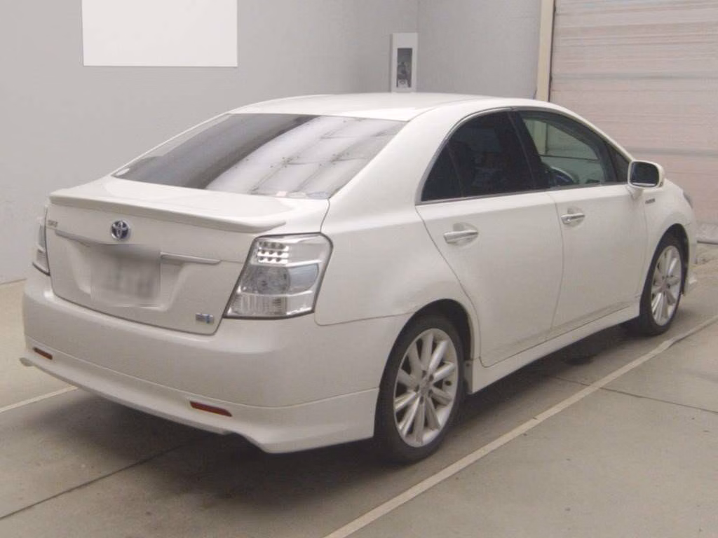 TOYOTA SAI