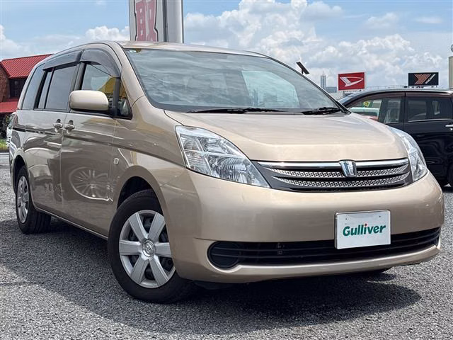 TOYOTA ISIS