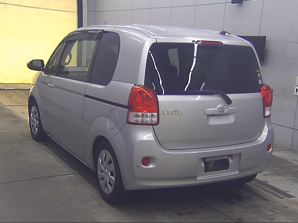 TOYOTA PORTE