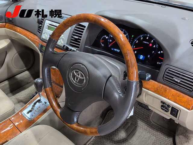 TOYOTA PREMIO