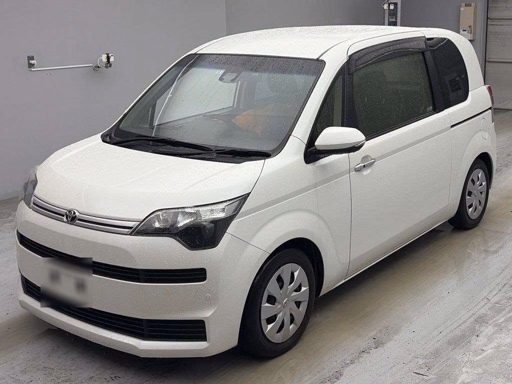 TOYOTA SPADE