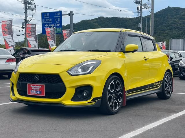 SUZUKI SWIFT