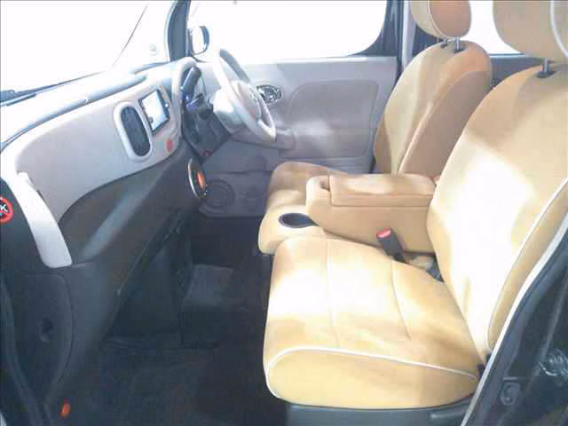 NISSAN CUBE
