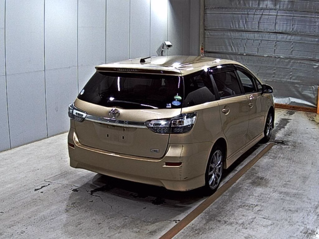 TOYOTA WISH