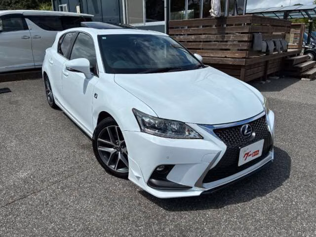 LEXUS CT200H