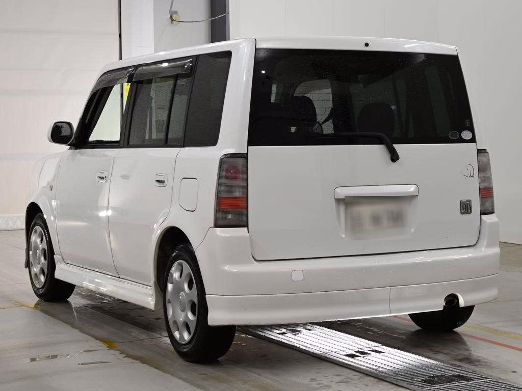 TOYOTA BB