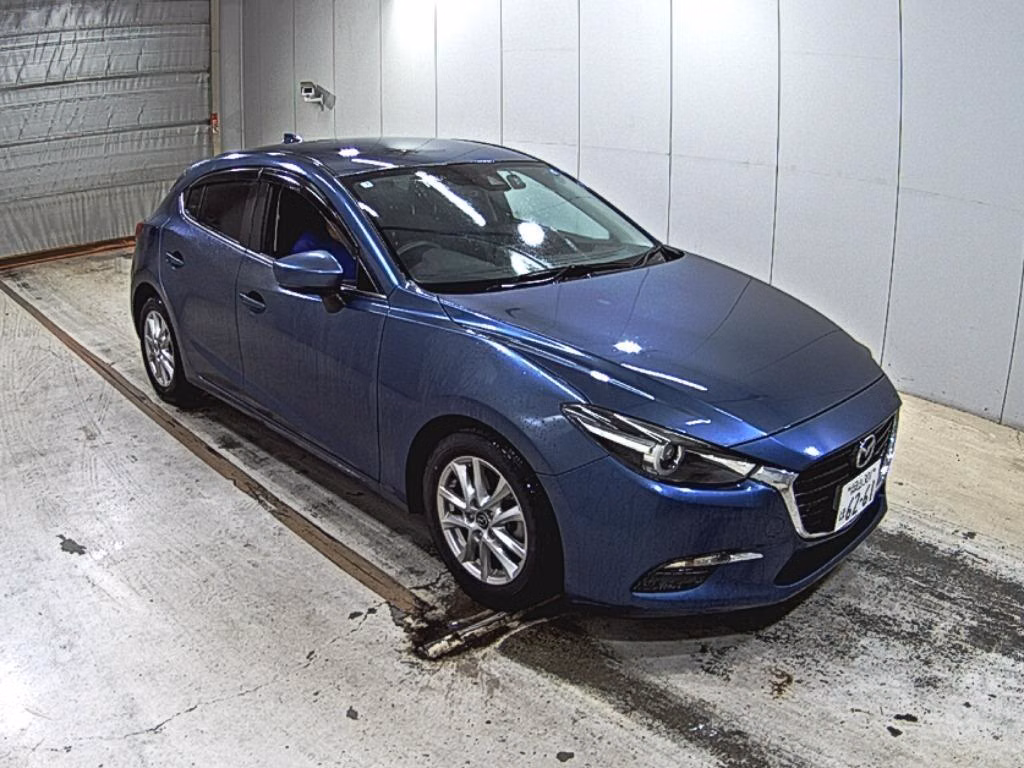 MAZDA AXELA