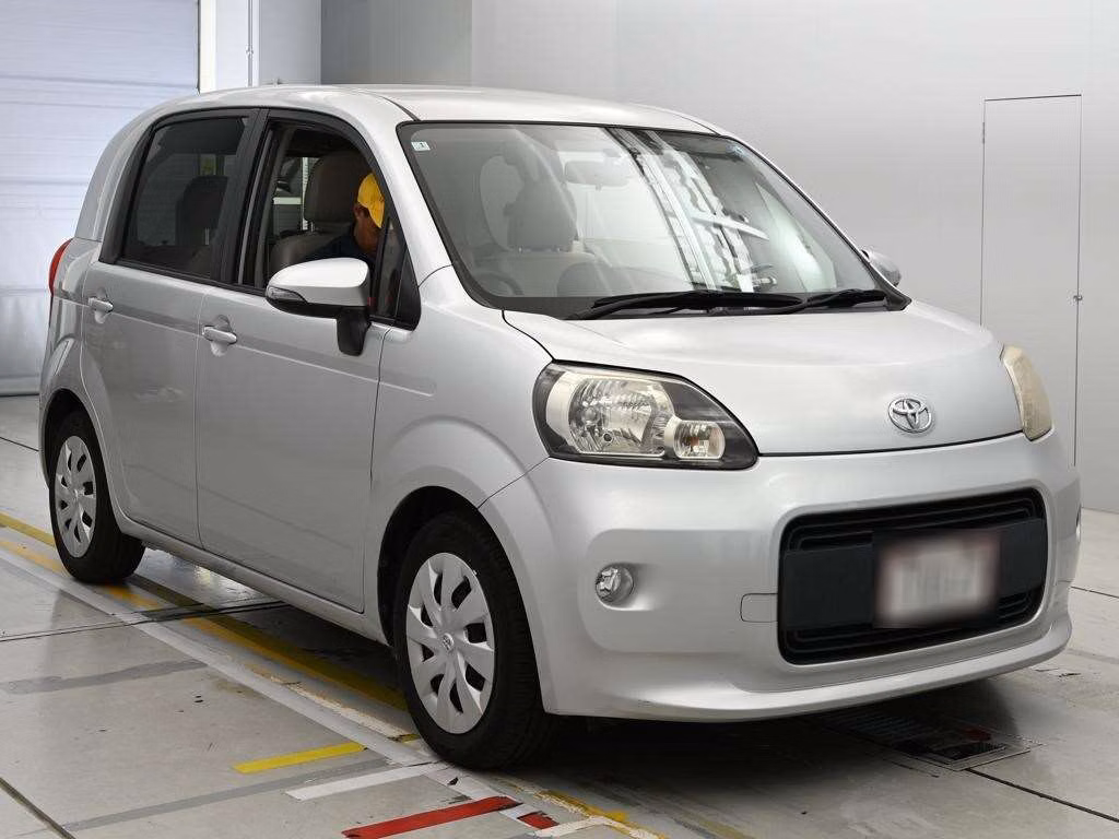 TOYOTA PORTE