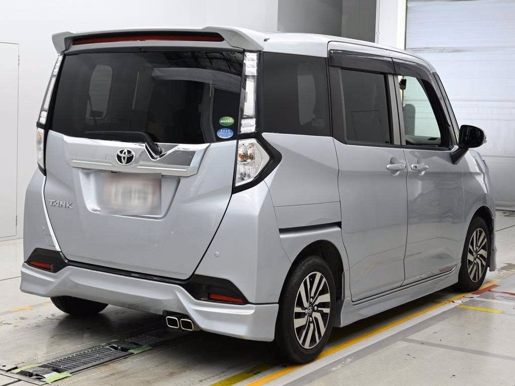 TOYOTA TANK