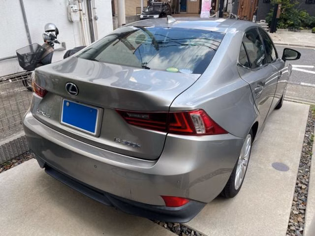 Lexus IS300h