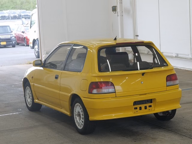 DAIHATSU CHARADE