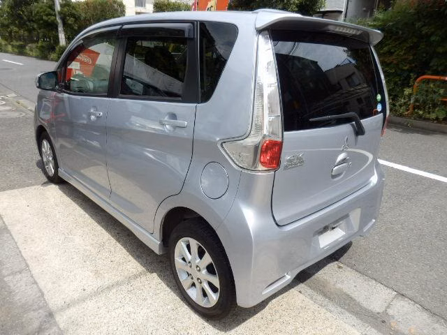 MITSUBISHI EK CUSTOM