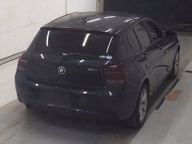 BMW 1-SERIES