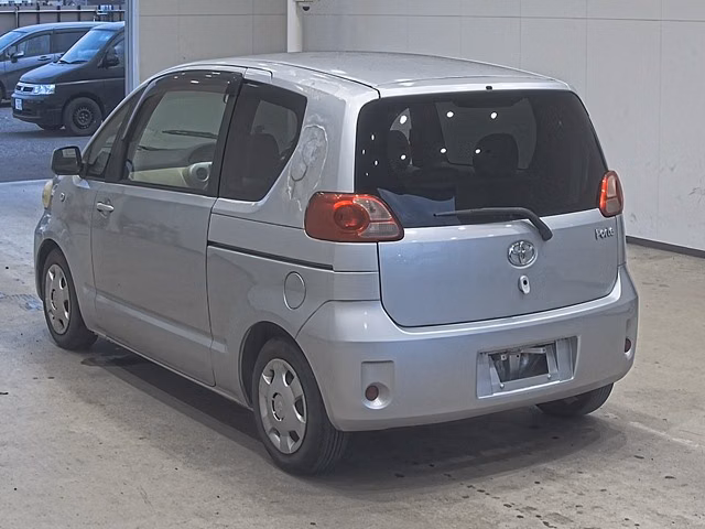 TOYOTA PORTE