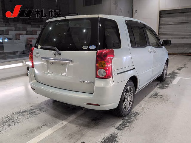 TOYOTA RAUM