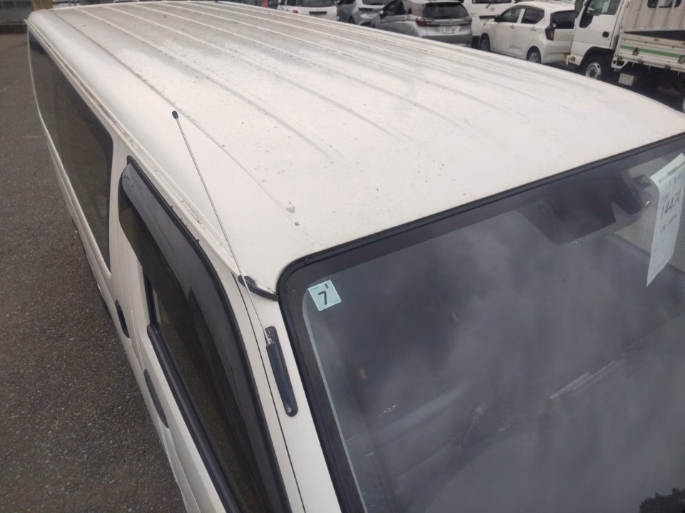 TOYOTA REGIUS ACE