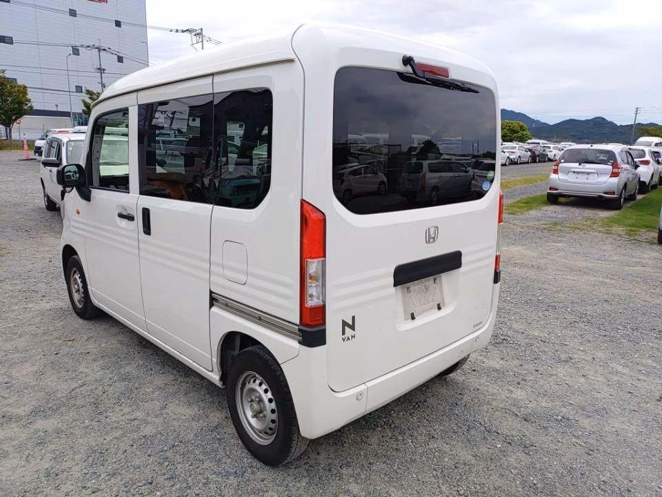 HONDA N-VAN