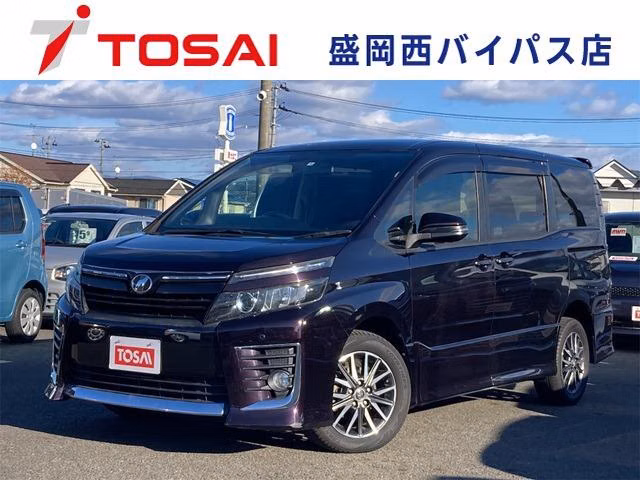 TOYOTA VOXY