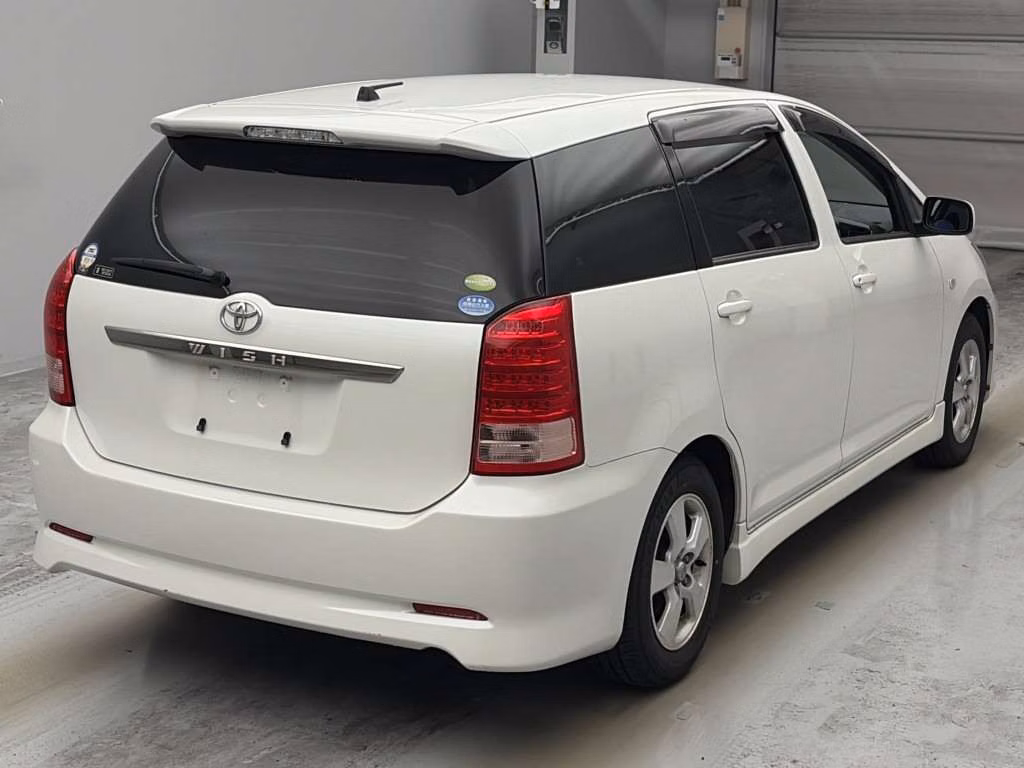 TOYOTA WISH