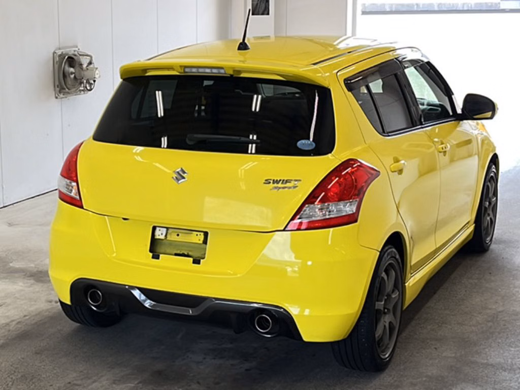 SUZUKI SWIFT