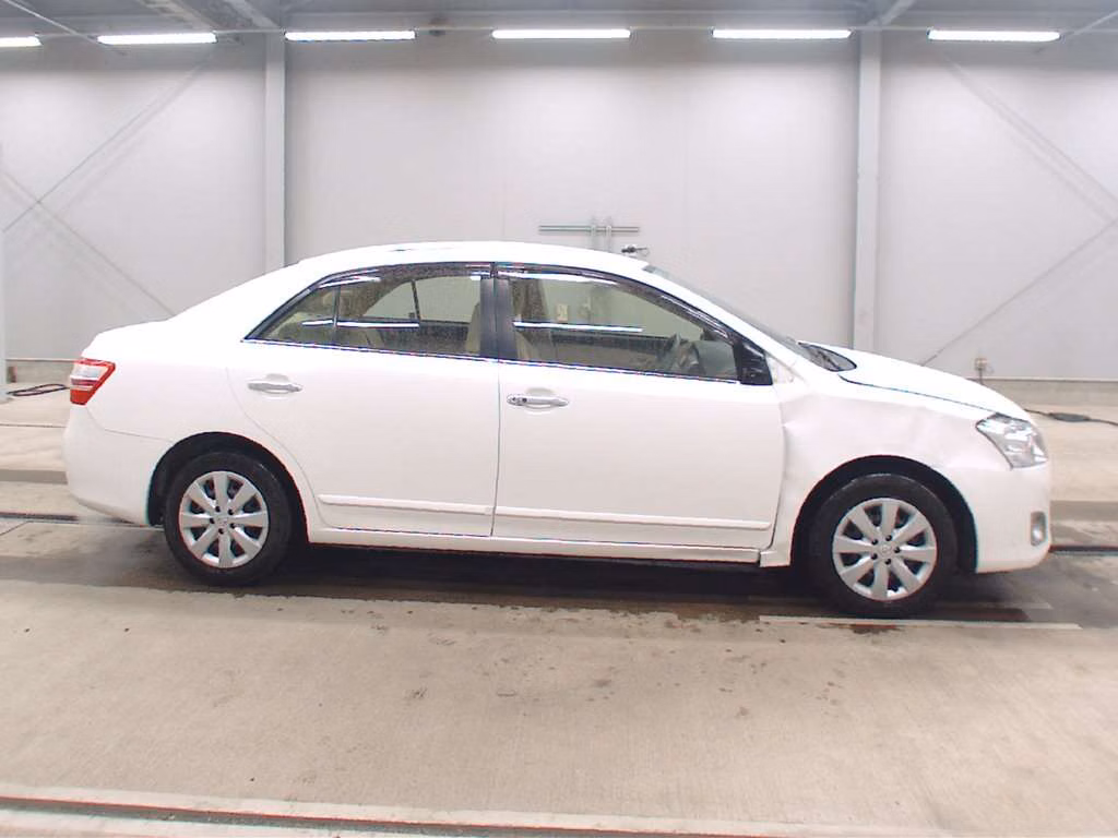 TOYOTA PREMIO