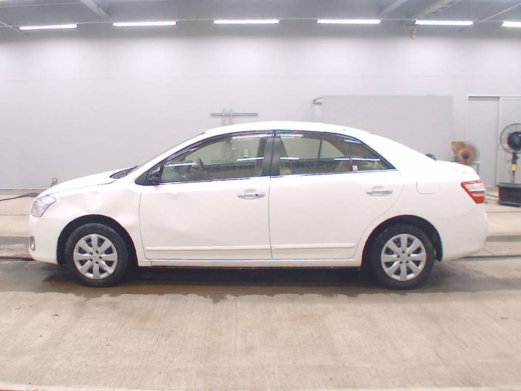 TOYOTA PREMIO