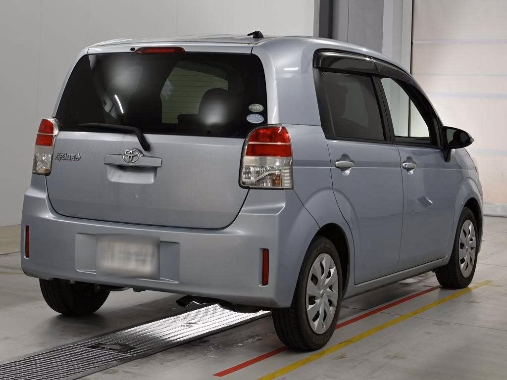 TOYOTA SPADE
