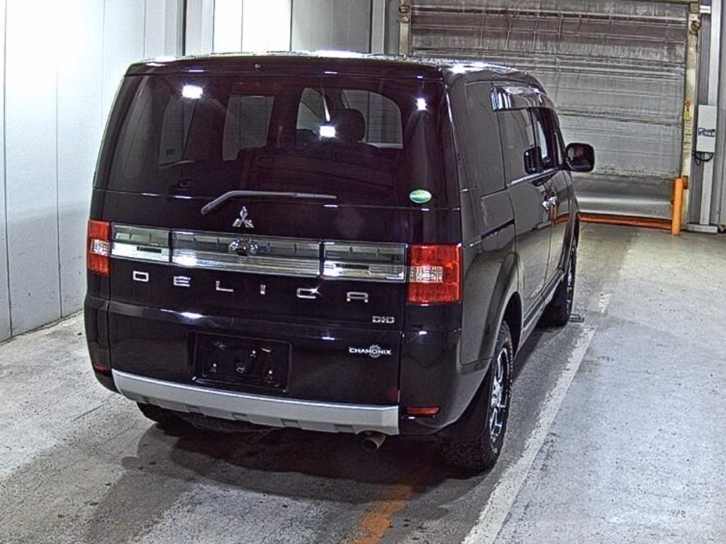 MITSUBISHI DELICA D:5