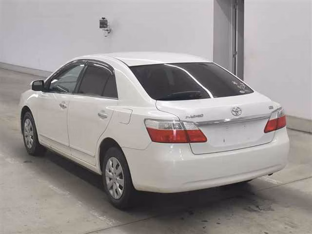 TOYOTA PREMIO