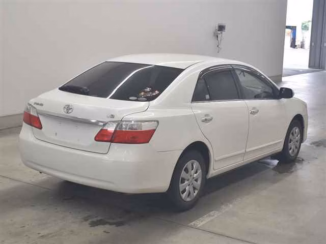 TOYOTA PREMIO
