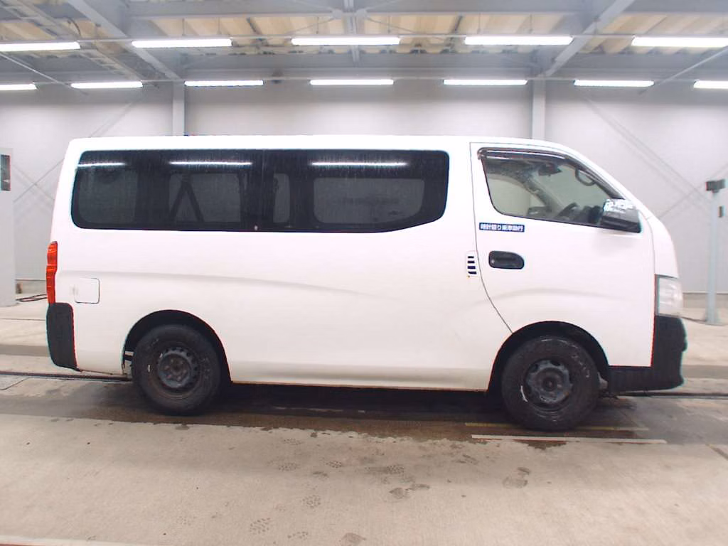 NISSAN NV350 CARAVAN