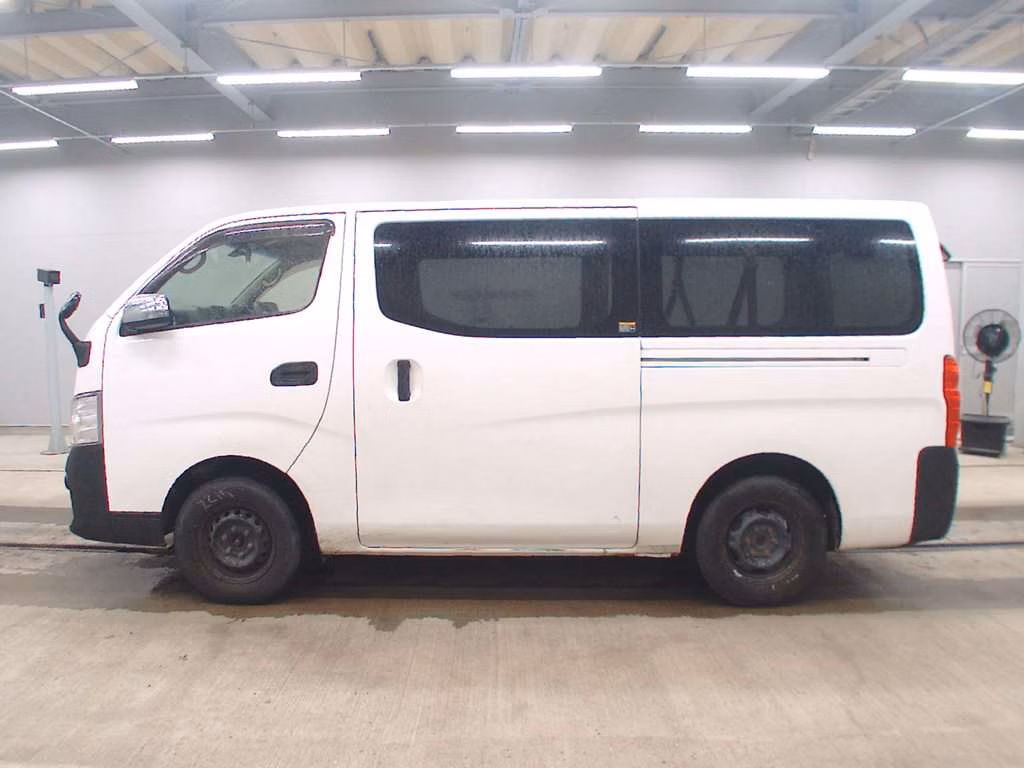 NISSAN NV350 CARAVAN