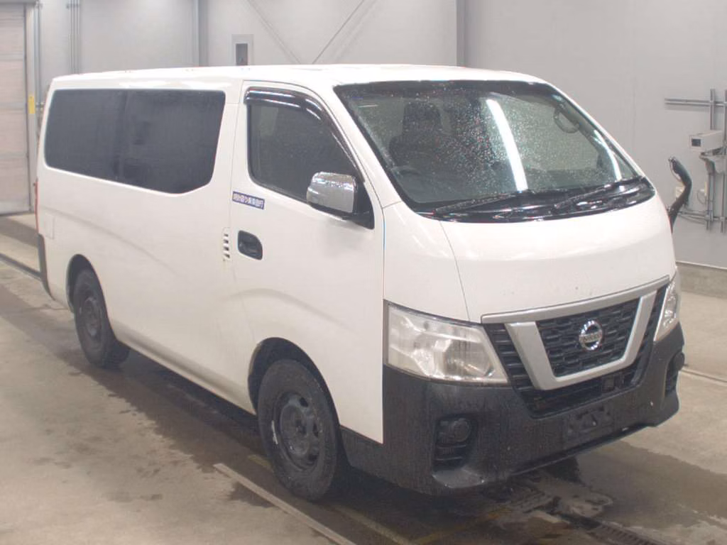 NISSAN NV350 CARAVAN