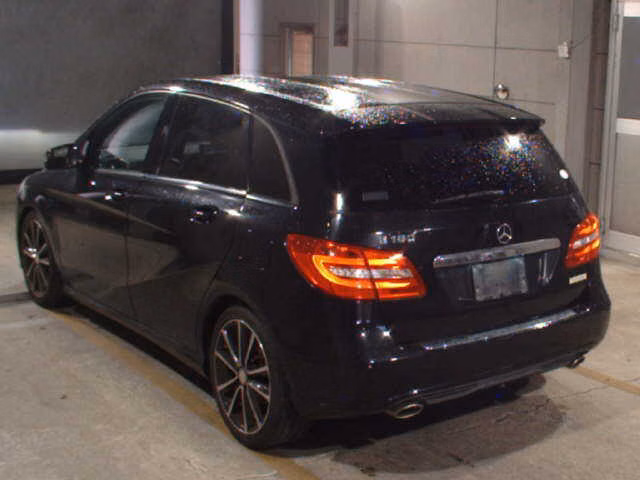 MERCEDES-BENZ B-CLASS
