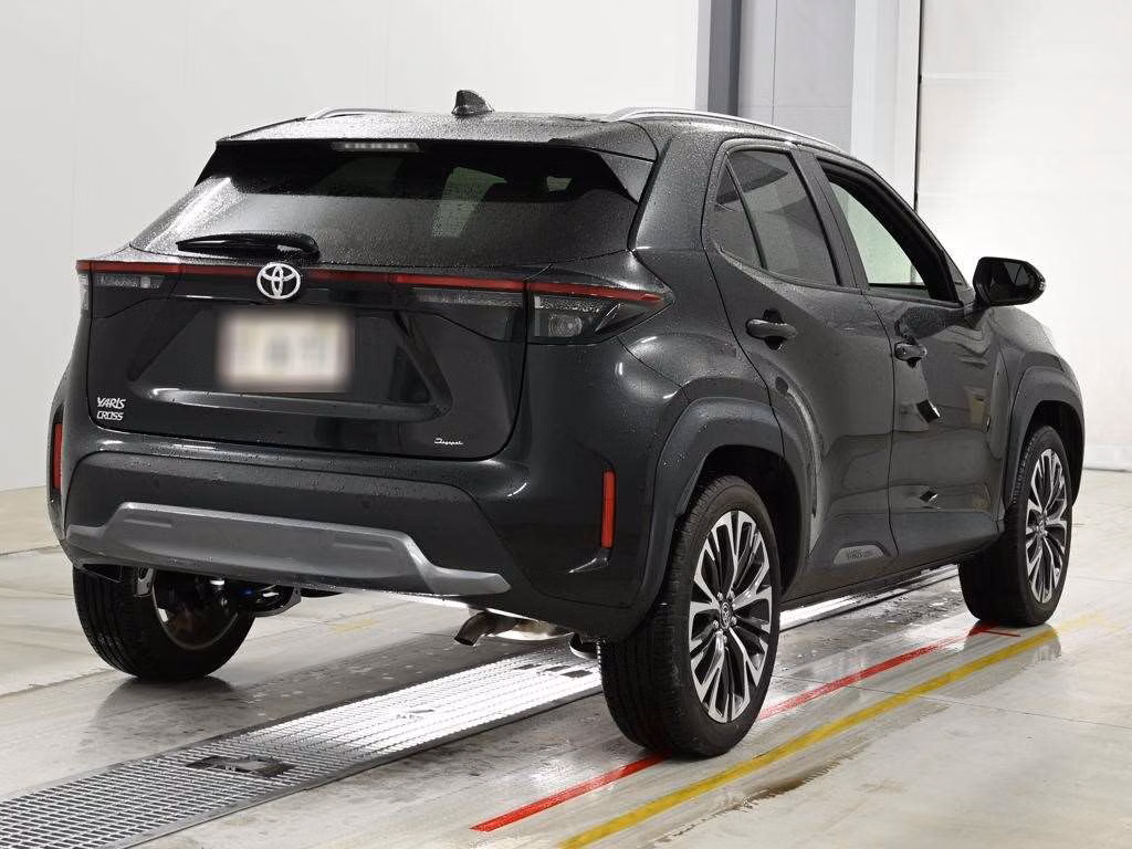 TOYOTA YARIS CROSS