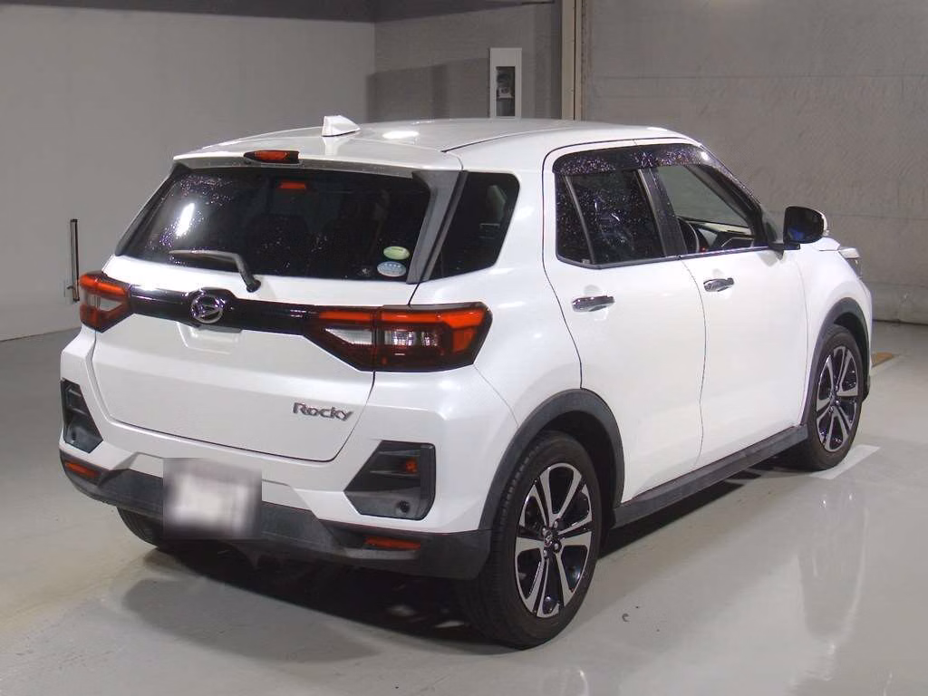 DAIHATSU ROCKY