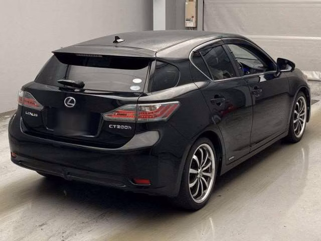 LEXUS CT200H