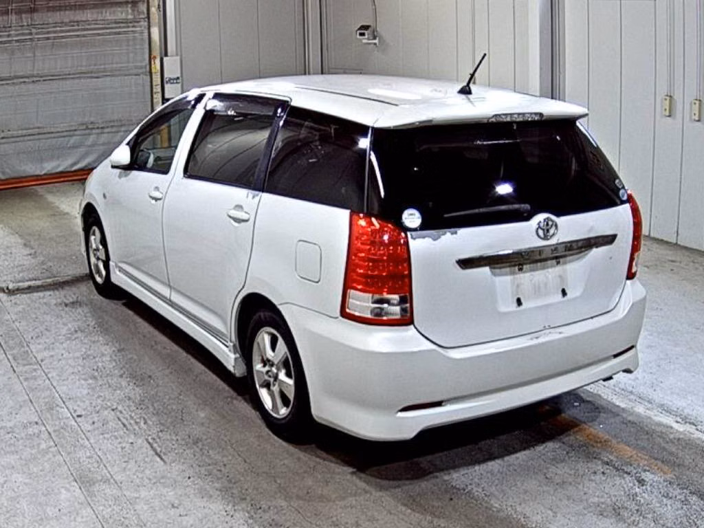TOYOTA WISH
