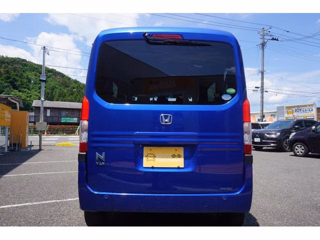 HONDA N-VAN