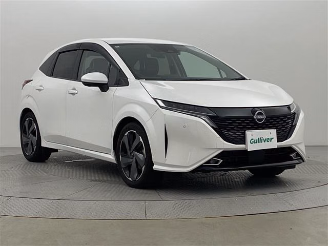 Nissan Aura