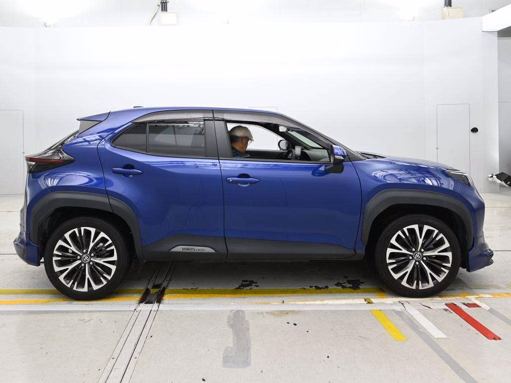TOYOTA YARIS CROSS
