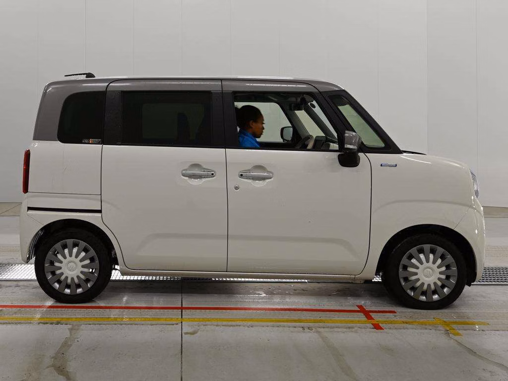 SUZUKI WAGON R SMILE