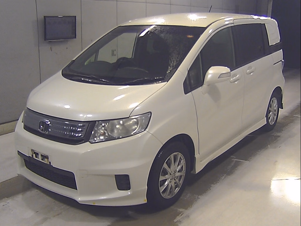 HONDA FREED SPIKE
