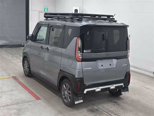MITSUBISHI DELICA MINI