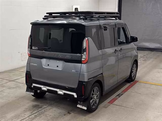 MITSUBISHI DELICA MINI