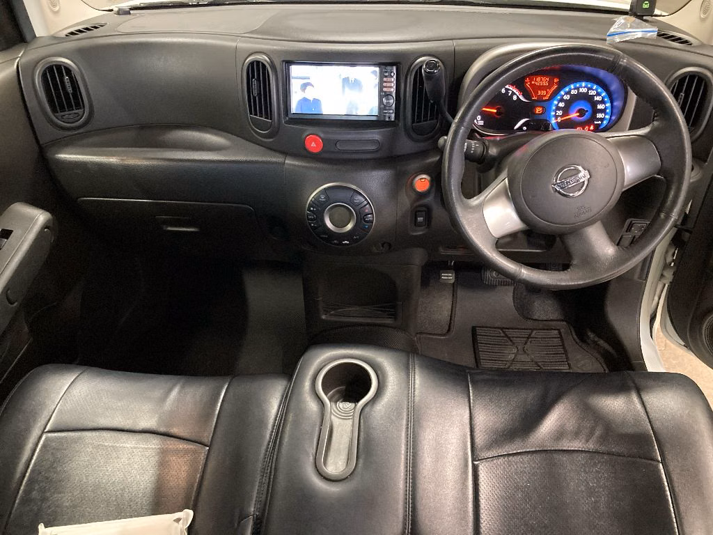 NISSAN CUBE